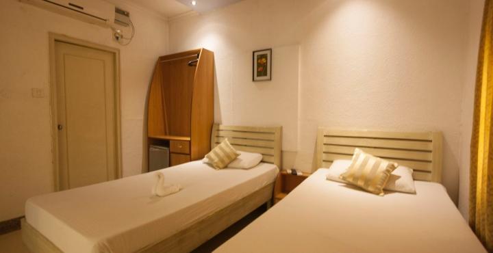 Fabhotel Flamingo Anna Nagar 첸나이 외부 사진